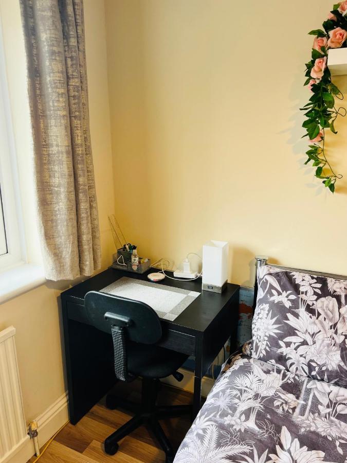 Reading West Homestay エクステリア 写真
